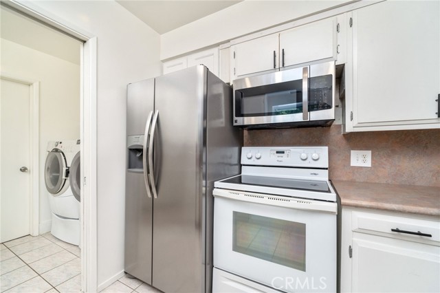 205 Hacienda N Avenue, Glendora CA: https://media.crmls.org/medias/960a4c2c-3ba3-42de-a3f4-82254c0d5ba4.jpg