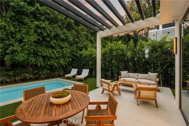 4205 Agnes Avenue, Studio City CA: https://media.crmls.org/medias/960a836a-4a07-46f3-80f4-3f2460e783b9.jpg