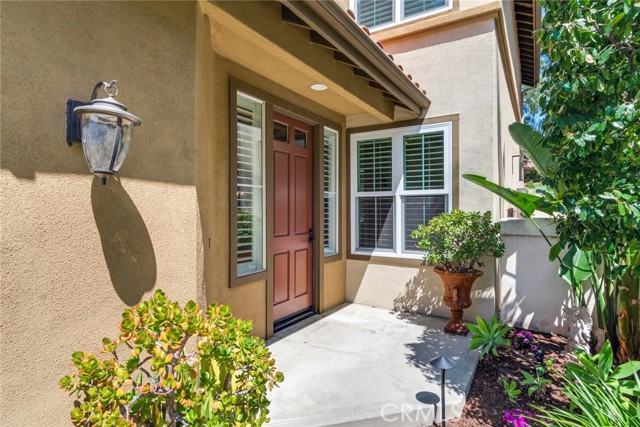 Detail Gallery Image 2 of 34 For 2515 Lewis Dr, Tustin,  CA 92782 - 4 Beds | 2/1 Baths