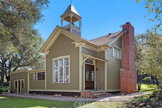 Detail Gallery Image 3 of 29 For 1239 Rainbow Valley Bld, Fallbrook,  CA 92028 - 3 Beds | 2 Baths