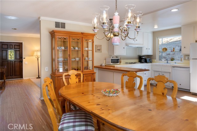 7055 Middlesbury Ridge Circle photo 9
