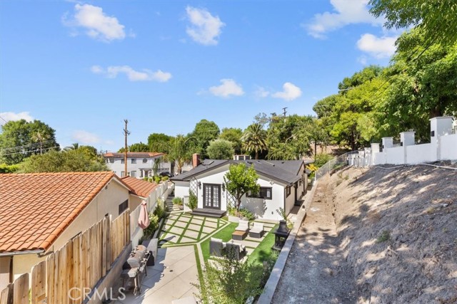 Detail Gallery Image 32 of 35 For 5201 Sale Ave, Woodland Hills,  CA 91364 - 3 Beds | 2 Baths