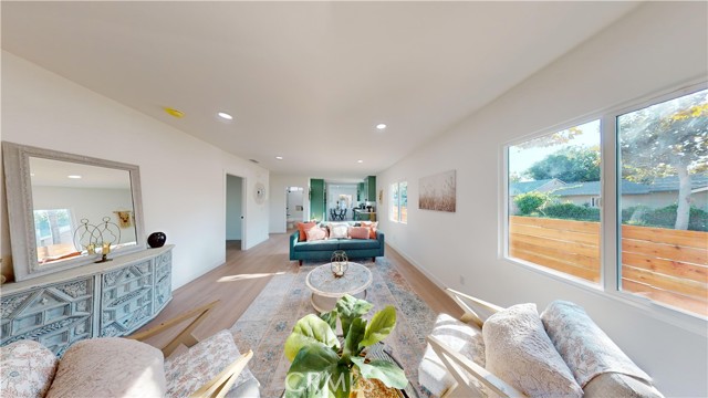 Detail Gallery Image 7 of 74 For 1330 W 2nd St, Santa Ana,  CA 92703 - 3 Beds | 1 Baths