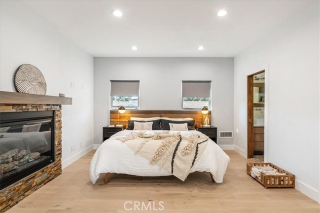 3004 Oak Avenue, Manhattan Beach, California 90266, 3 Bedrooms Bedrooms, ,2 BathroomsBathrooms,Residential,Sold,Oak,SB22239003