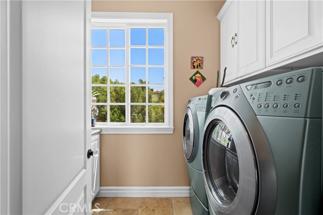 9 Zanja Lane, Bell Canyon CA: https://media.crmls.org/medias/960f5e6a-970d-4a14-972c-e2ac9d80d842.jpg