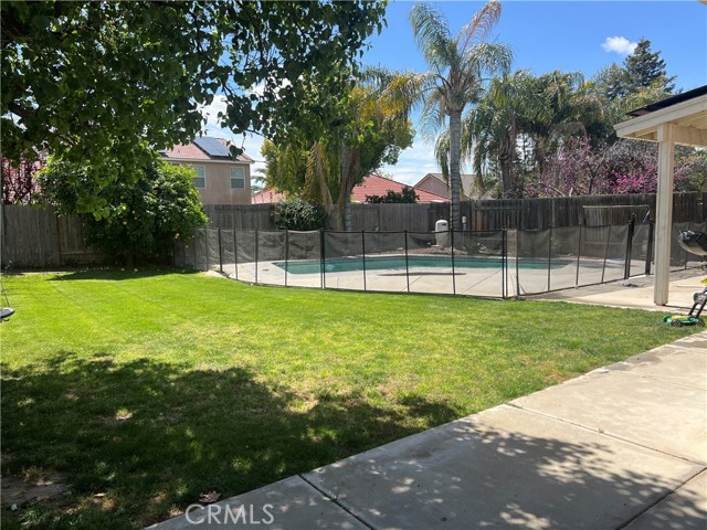 Detail Gallery Image 7 of 9 For 11409 Revolution Rd, Bakersfield,  CA 93312 - 5 Beds | 3/1 Baths