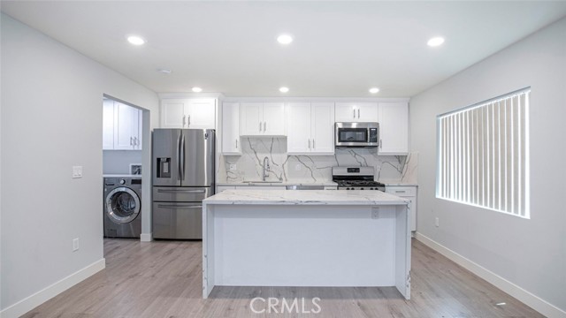 Detail Gallery Image 7 of 18 For 12558 1/2 Vanowen St, North Hollywood,  CA 91605 - 1 Beds | 1 Baths