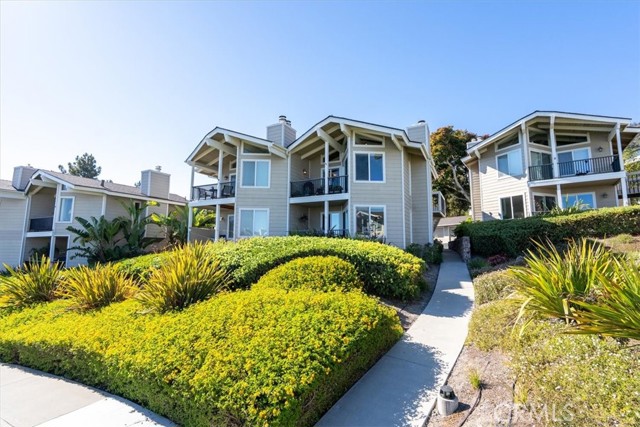 Detail Gallery Image 2 of 41 For 2251 Shell Beach Rd #19,  Pismo Beach,  CA 93449 - 2 Beds | 2 Baths