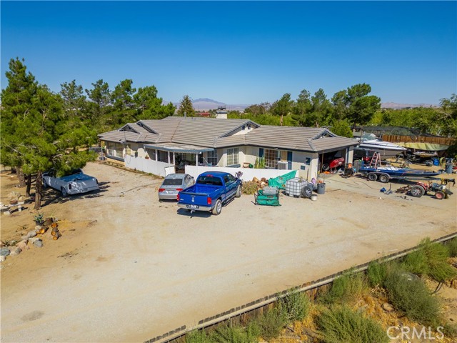 Detail Gallery Image 1 of 14 For 9425 Banta Rd, Lucerne Valley,  CA 92356 - 4 Beds | 2 Baths