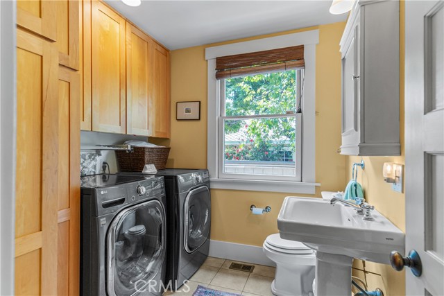 Detail Gallery Image 13 of 56 For 526 W 12th St, Claremont,  CA 91711 - 3 Beds | 2/1 Baths