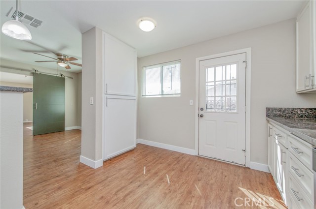 1334 Ardilla Avenue photo 6