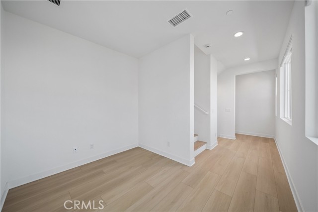 187 yugen, Irvine CA: https://media.crmls.org/medias/96132a68-6cda-4afb-b40b-772a6b772fea.jpg