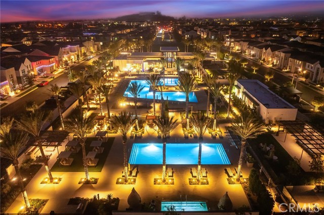 390 Riverbend, Lake Forest CA: https://media.crmls.org/medias/961348e7-47ba-4c8e-90d2-7a977a243b22.jpg