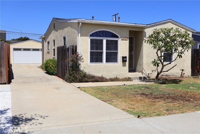 5011 W 134th Place, Hawthorne CA: https://media.crmls.org/medias/9613ebd6-3d87-4172-8386-bc9e0aa815e2.jpg
