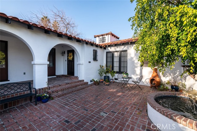 Detail Gallery Image 6 of 47 For 1731 W Kenneth Rd, Glendale,  CA 91201 - 3 Beds | 2 Baths