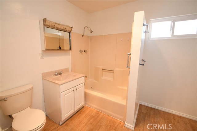 Detail Gallery Image 15 of 22 For 4505 Lennox, Lennox,  CA 90304 - 2 Beds | 1 Baths