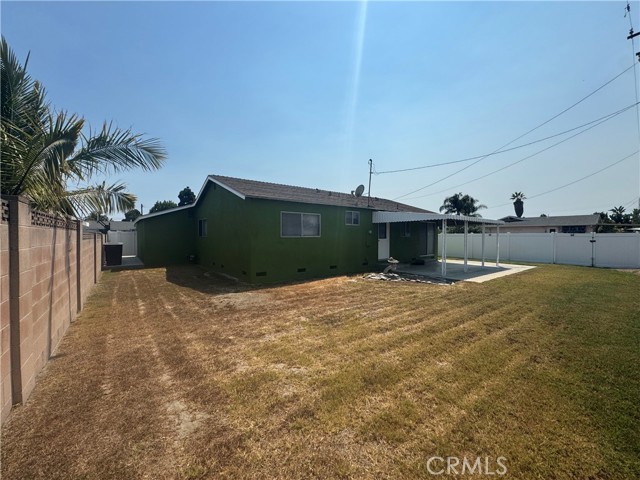 8841 Universe Avenue, Westminster CA: https://media.crmls.org/medias/961639ae-f4f1-46c5-8de2-94896c94c9b7.jpg