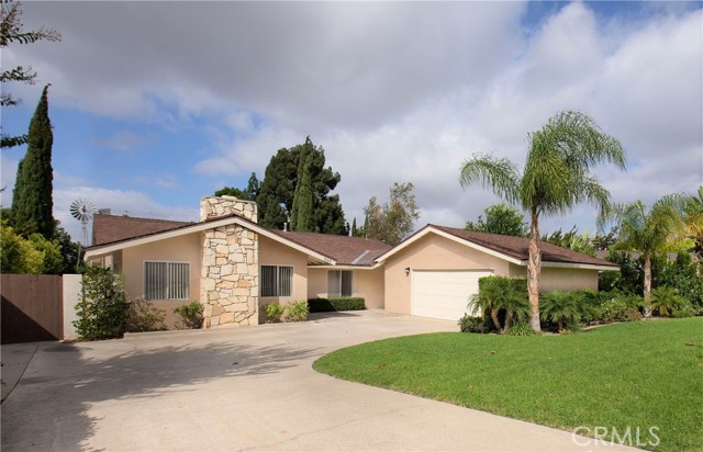 260 S Feldner Rd, Orange, CA 92868