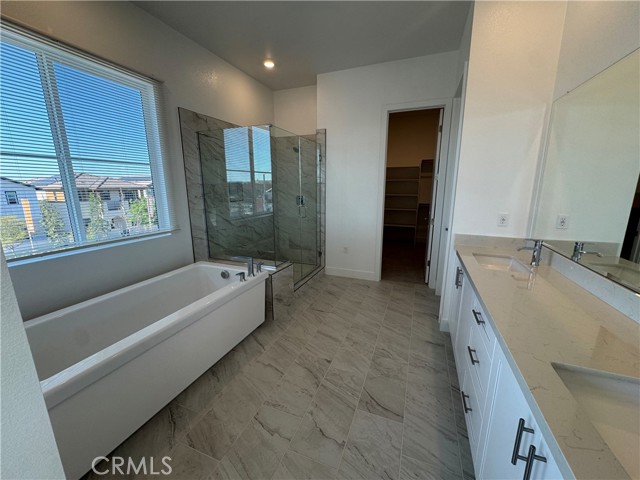 Detail Gallery Image 26 of 28 For 114 Pansy, Irvine,  CA 92618 - 5 Beds | 5 Baths