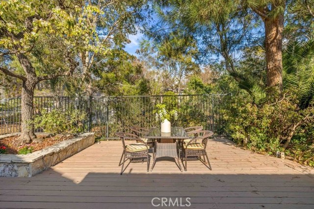 22846 Belquest Drive, Lake Forest CA: https://media.crmls.org/medias/96177707-acad-4427-ab1e-b84f74ab9cf2.jpg