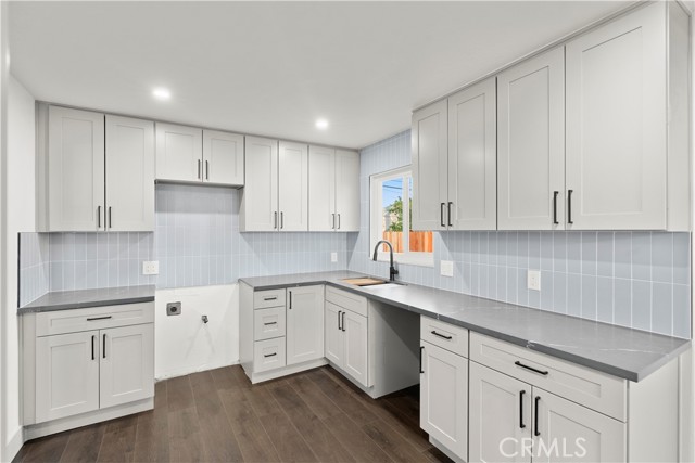 Detail Gallery Image 12 of 32 For 5210 71st, Sacramento,  CA 95820 - 3 Beds | 1 Baths