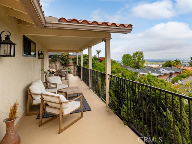 2213 Via Velardo, Rancho Palos Verdes, California 90275, 4 Bedrooms Bedrooms, ,3 BathroomsBathrooms,Residential,Sold,Via Velardo,PV24082205