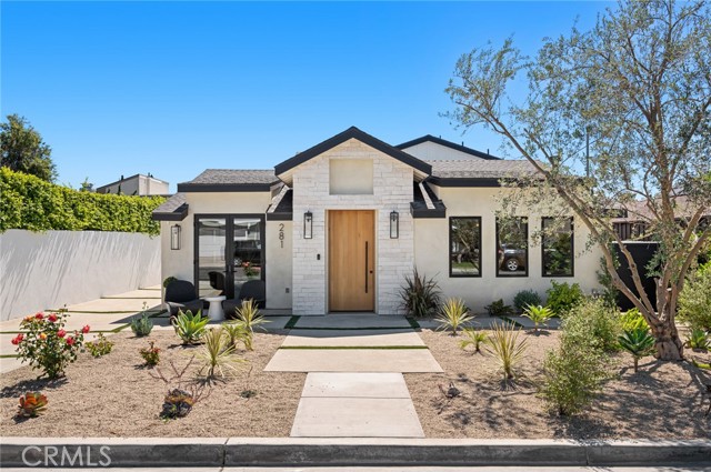 Detail Gallery Image 3 of 35 For 281 Santo Tomas Ave, Costa Mesa,  CA 92627 - 4 Beds | 4/1 Baths