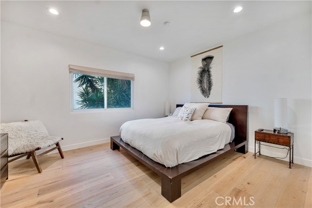 Detail Gallery Image 28 of 34 For 6413 La Punta Dr, Los Angeles,  CA 90068 - 4 Beds | 2/1 Baths