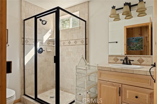 Detail Gallery Image 19 of 34 For 954 Crest Estates, Lake Arrowhead,  CA 92352 - 3 Beds | 2 Baths