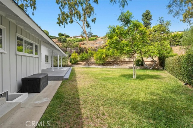 25 Aurora Drive, Rolling Hills Estates, California 90274, 4 Bedrooms Bedrooms, ,3 BathroomsBathrooms,Residential,Sold,Aurora,PV22148397