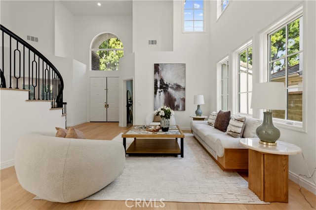 Detail Gallery Image 8 of 59 For 6 Mountainbrook, Irvine,  CA 92620 - 5 Beds | 4 Baths