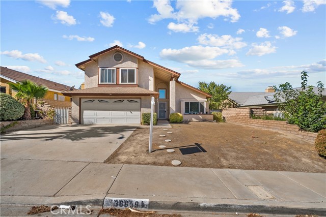 Detail Gallery Image 1 of 28 For 36659 Spanish Broom Dr, Palmdale,  CA 93550 - 3 Beds | 2/1 Baths