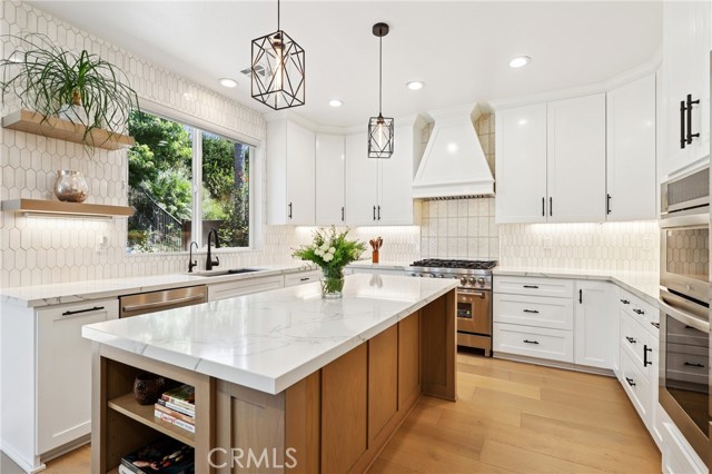 8047 E Hampshire Road, Orange CA: https://media.crmls.org/medias/961d4c47-4b00-4928-82fc-bb1670196053.jpg