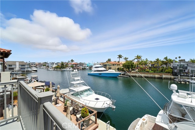 4000 Romany, Oxnard CA: https://media.crmls.org/medias/961d4fc9-1ac8-44f8-9c82-225046081485.jpg