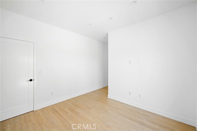 5826 Craner Avenue, North Hollywood CA: https://media.crmls.org/medias/961d863b-233d-4204-8df7-7b05756e562e.jpg