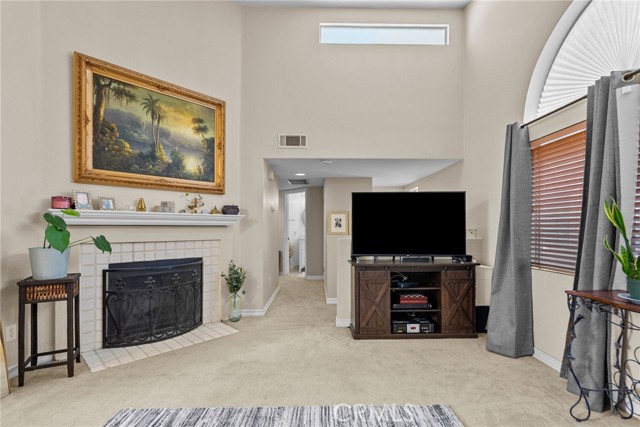 Detail Gallery Image 5 of 21 For 25258 Steinbeck, Stevenson Ranch,  CA 91381 - 2 Beds | 2 Baths