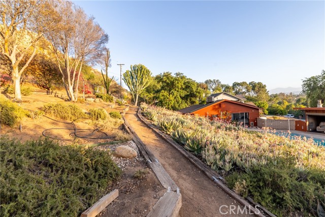 4899 Glenwood Drive, Riverside CA: https://media.crmls.org/medias/961e0ae5-f5a9-4fc6-b511-2cda7dcdb7ba.jpg