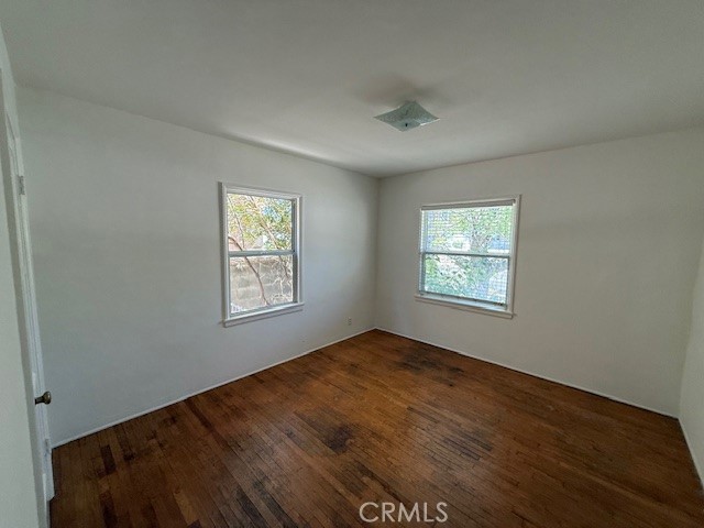 Detail Gallery Image 9 of 32 For 828 E Cypress Ave, Burbank,  CA 91501 - 3 Beds | 2 Baths