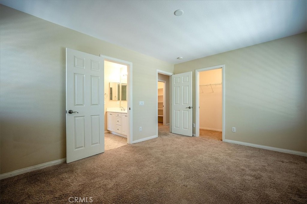 https://media.crmls.org/medias/961f0362-f0b4-46ca-812d-5ff6d2cfc24d.jpg?preset=X-Large