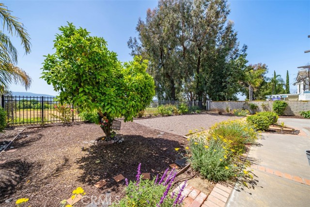 Detail Gallery Image 3 of 36 For 31433 Corte Madera, Temecula,  CA 92592 - 3 Beds | 2 Baths