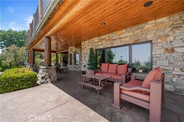 26000 Deertrail Drive, Tehachapi CA: https://media.crmls.org/medias/961ff706-af9d-4e71-8000-2b3a43f1ef14.jpg