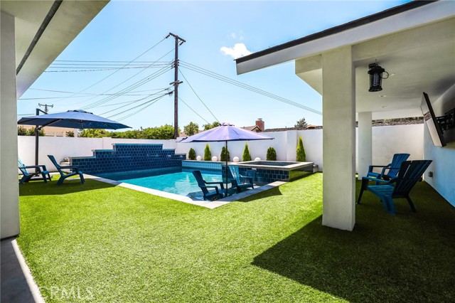 11221 Davenport Road, Rossmoor CA: https://media.crmls.org/medias/962031fd-803b-4d20-bc63-5219e9feb8d3.jpg