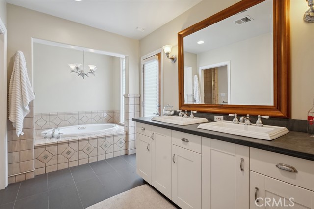 4520 El Caballero Drive, Tarzana CA: https://media.crmls.org/medias/9621d35e-690d-4b85-a687-c7014600a53e.jpg