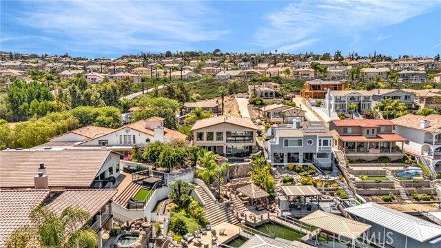 30420 Longhorn Drive, Canyon Lake CA: https://media.crmls.org/medias/9621e12d-67cf-4c18-ac2d-f12f51d4b270.jpg