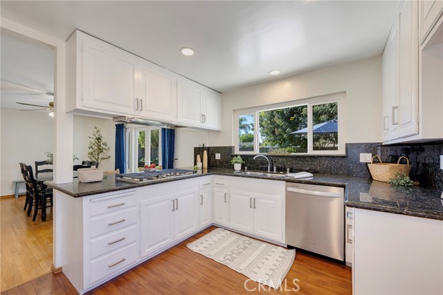 Detail Gallery Image 17 of 48 For 13311 Fairmont, Santa Ana,  CA 92705 - 3 Beds | 2 Baths