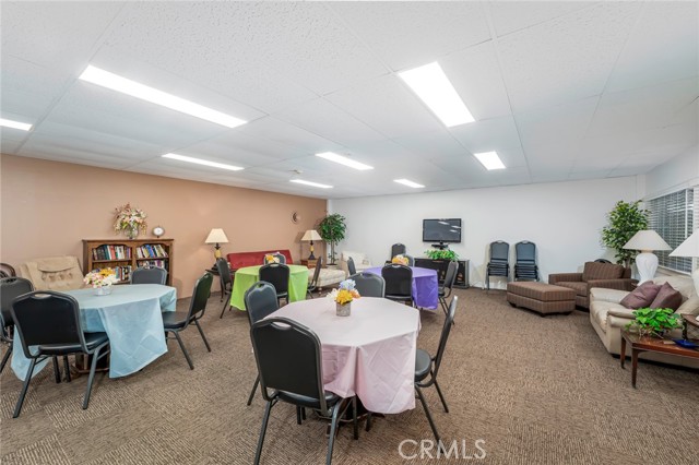 2385 Via Mariposa, Laguna Woods CA: https://media.crmls.org/medias/96226880-b832-434e-beb9-b6053fbcb84d.jpg