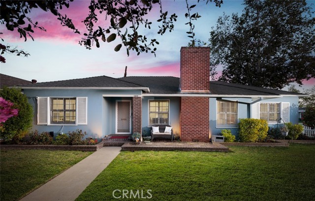 Detail Gallery Image 3 of 46 For 1030 W 19th St, Santa Ana,  CA 92706 - 4 Beds | 3 Baths