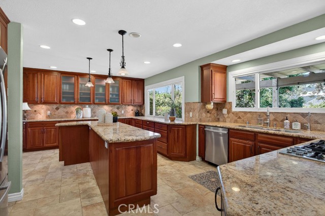 Detail Gallery Image 18 of 74 For 10041 Sycamore, Villa Park,  CA 92861 - 6 Beds | 4 Baths