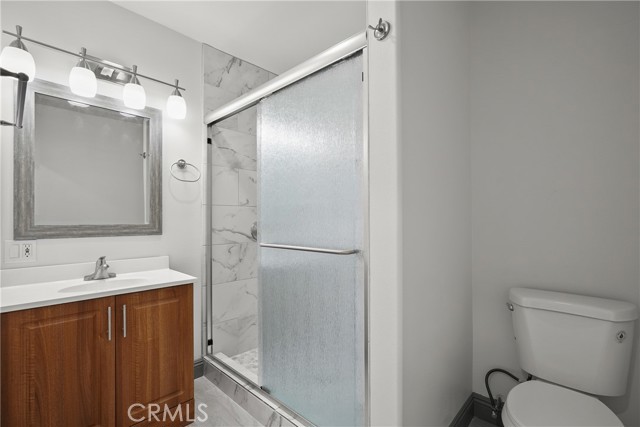 Detail Gallery Image 13 of 43 For 14335 Hamlin St, Van Nuys,  CA 91401 - 3 Beds | 2 Baths