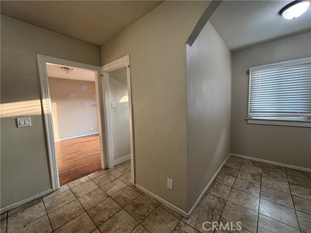 Detail Gallery Image 6 of 19 For 5714 Keniston, Los Angeles,  CA 90043 - 3 Beds | 1 Baths